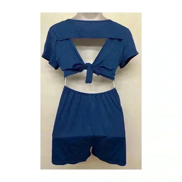 🆕 Navy Trendy Tie Open Back Romper🆕 - Picture 4 of 4